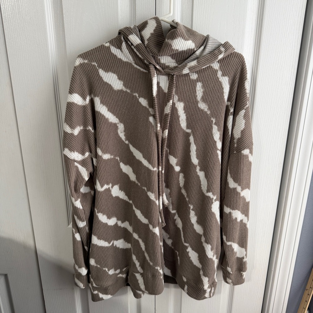 French Laundry zebra tie dye mock neck hooded pullover size 1X